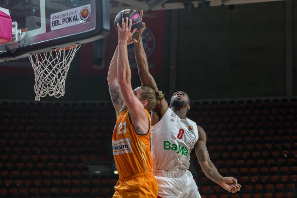 帮助球员在 帮助球员在