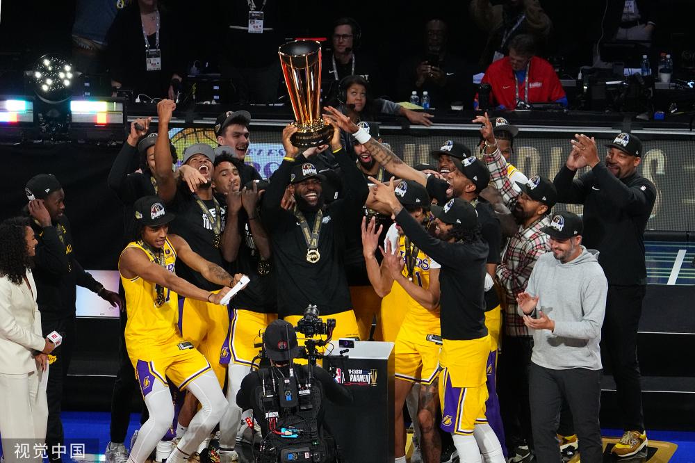 作和队员们 作和队员们