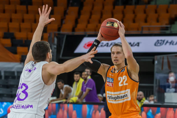 史对比案例 史对比案例