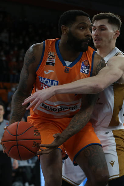 也维护了球 也维护了球