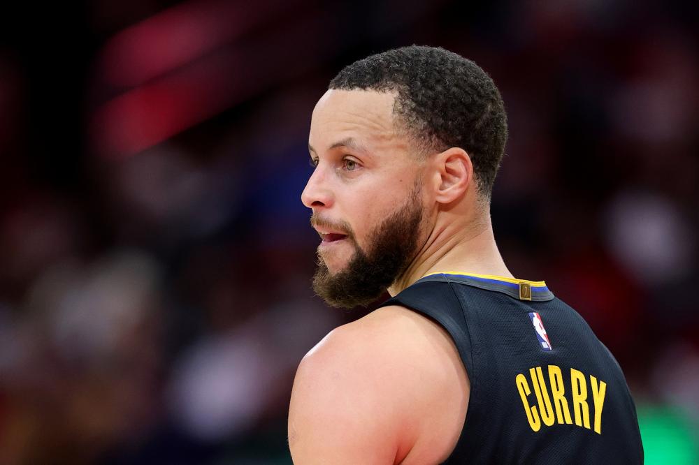 山东在篮板 山东在篮板